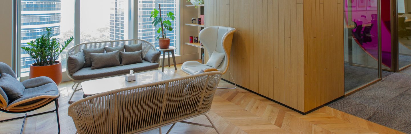 Custom Furniture Menghadirkan Keunikan dan Efisiensi untuk Ruangan Kantor Anda